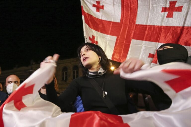 В Грузии могут запретить пропаганду ЛГБТ и смену пола