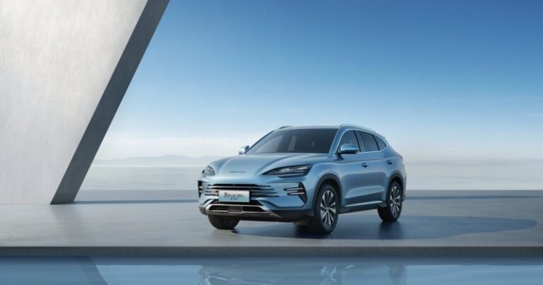 В Китае начнут выпускать автомобили с автопилотом третьего уровня