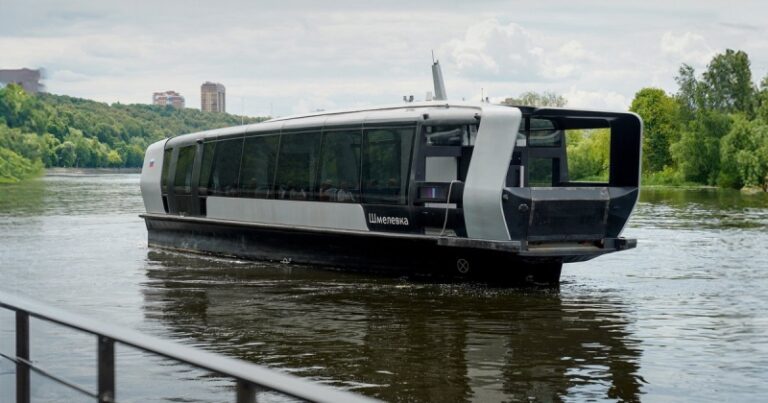 Электрички на Москва-реке отпраздновали первый юбилей