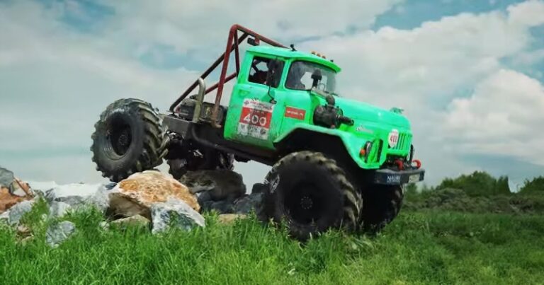 Посмотрите на грузовик с талантами человека-паука