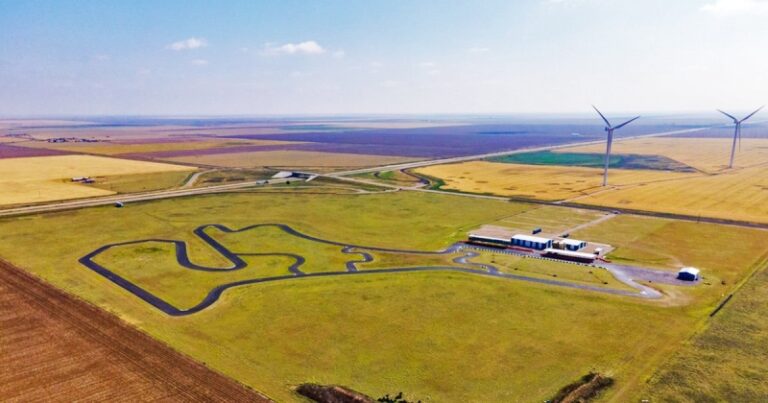 В Техасе продается точная копия трассы Формулы-1