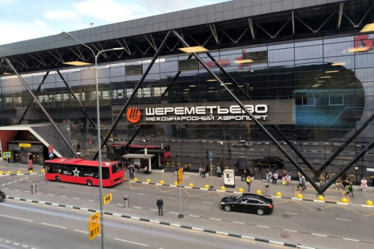 За теракт в Шереметьево куратор из Киева обещал двум россиянам $3 тысячи